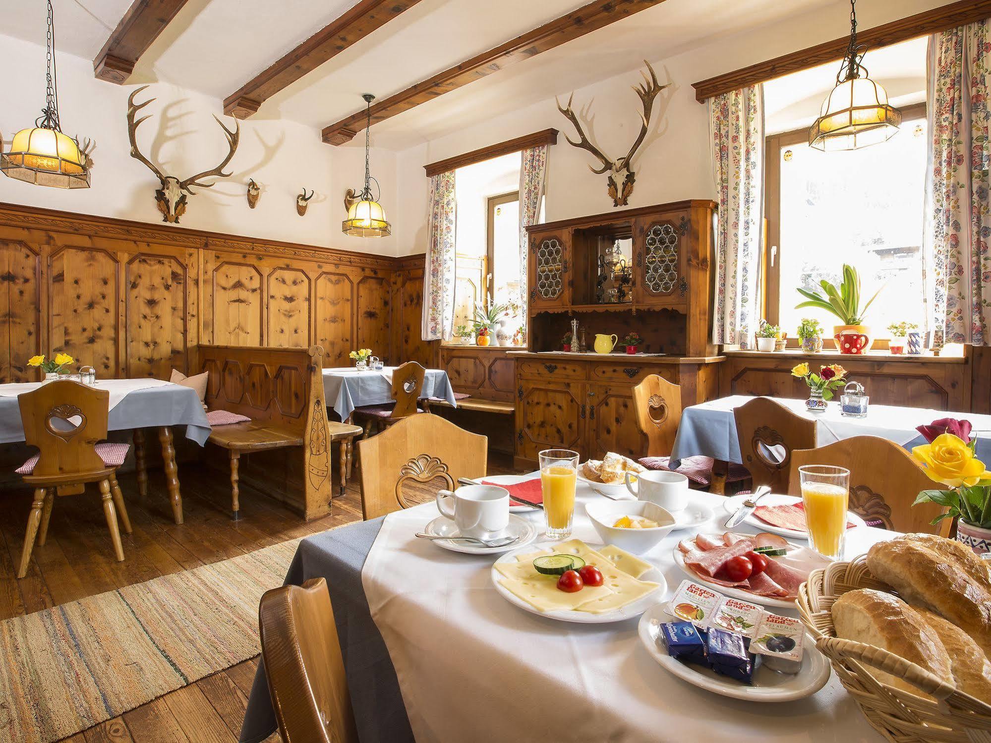 Hotel Gasthof Stefansbruecke Mutters Bagian luar foto