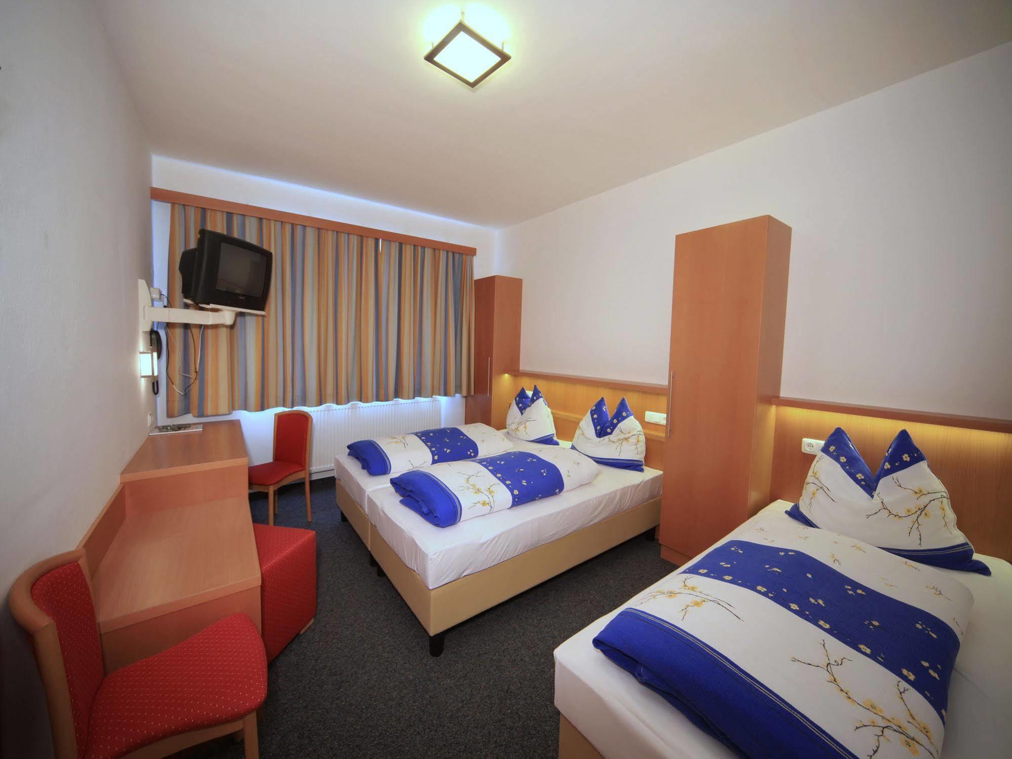 Hotel Gasthof Stefansbruecke Mutters Bagian luar foto