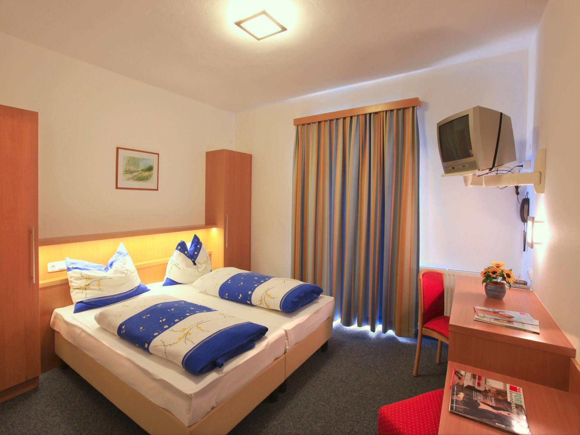 Hotel Gasthof Stefansbruecke Mutters Bagian luar foto