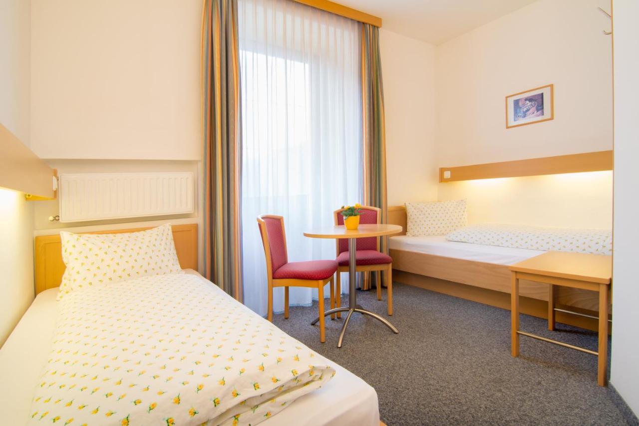 Hotel Gasthof Stefansbruecke Mutters Bagian luar foto