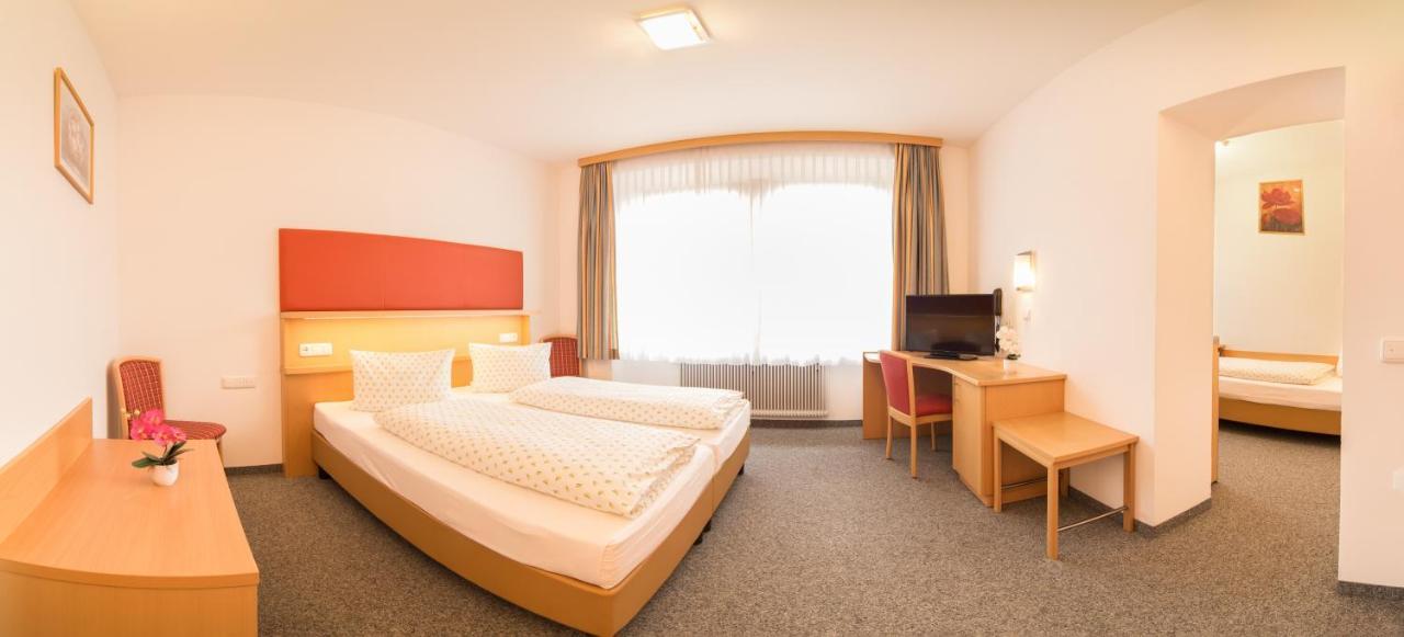 Hotel Gasthof Stefansbruecke Mutters Ruang foto